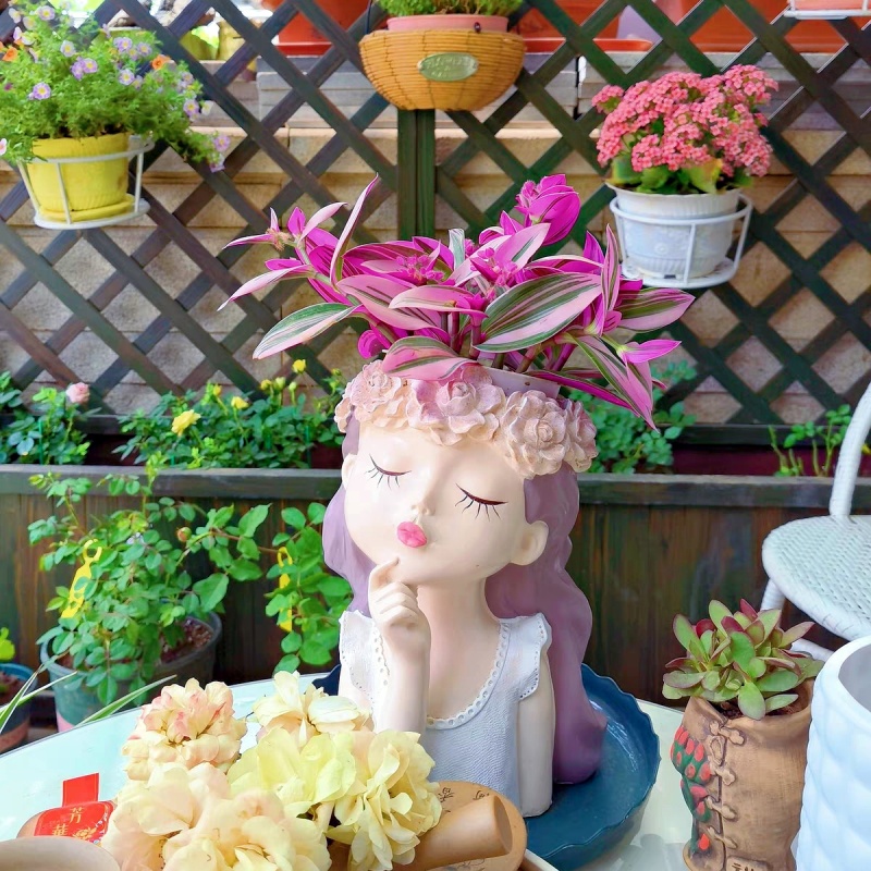 Contemplative Flower Fairy Vas - Potsticker Mold recension och pris